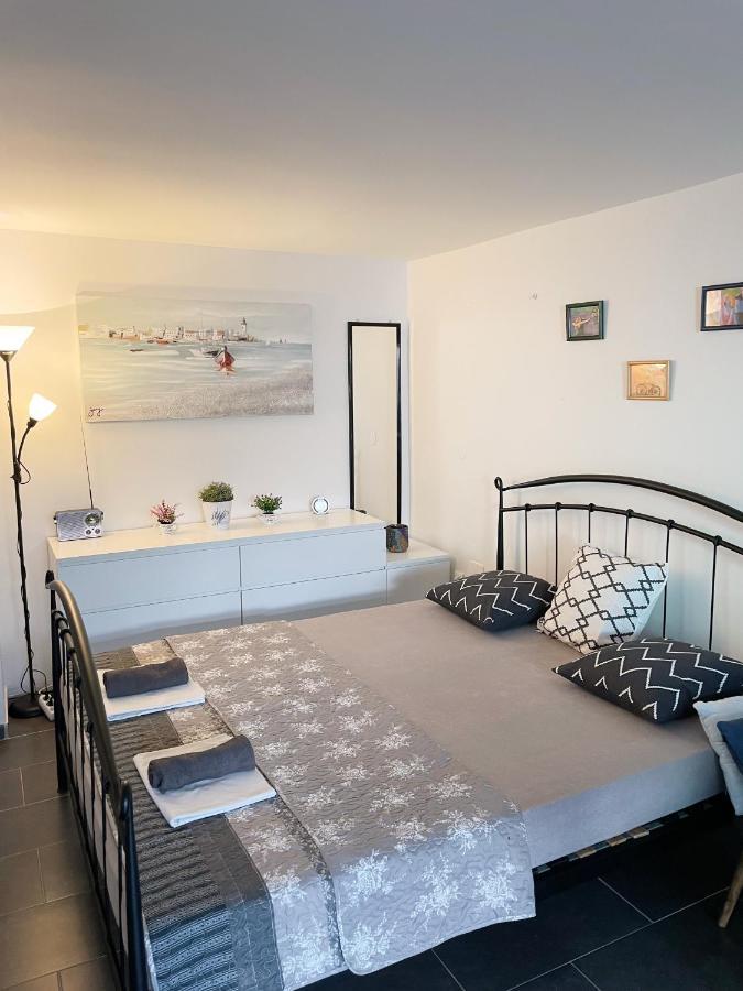 Studio & Apartment Biograd Paszman Weißenburg Exterior foto