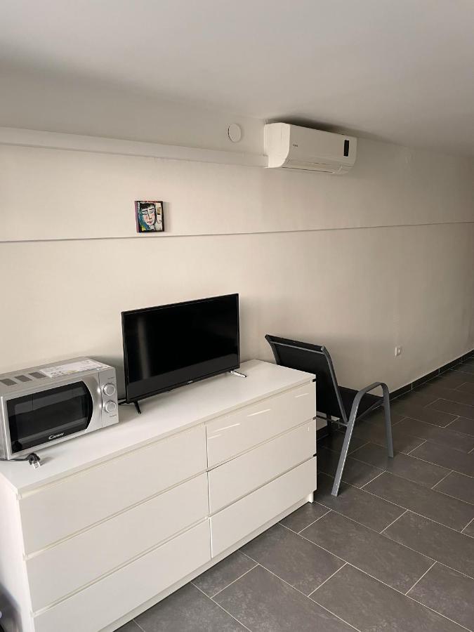 Studio & Apartment Biograd Paszman Weißenburg Exterior foto